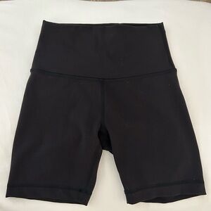 Lululemon wunder train biker short